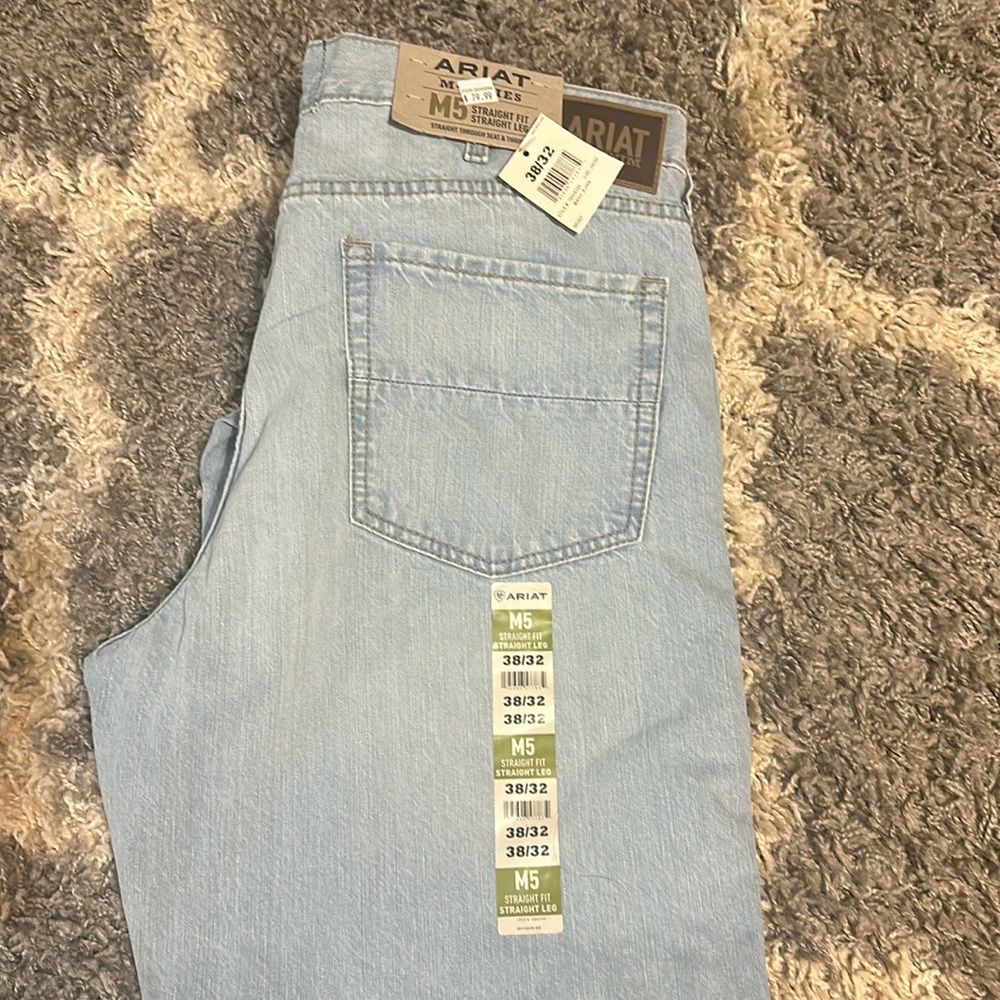 Nwt men’s ARIAT JEANS